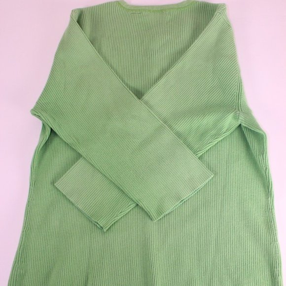 Green Mid-Button Crewneck - Picture 4 of 6